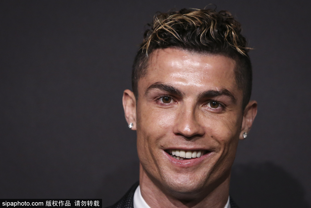 官方：FC东京攻击手俵积田晃太大腿肌肉受伤，本赛季报销