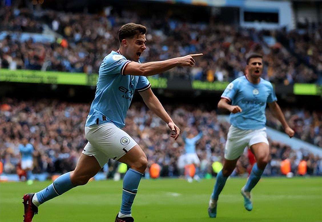 足协纪律委员会原主任王小平二审宣判，维持十年六个月有期徒刑原判（二审维持原判：足协纪律委员会原主任王小平获刑十年六个月）