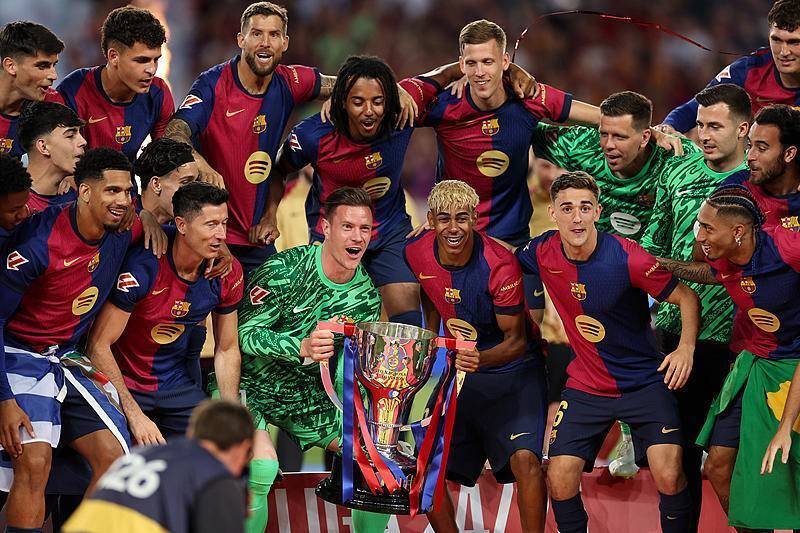 基米希达成欧冠生涯百场里程碑，成拜仁队史第五人（基米希完成欧冠百场，跻身拜仁队史第五人）