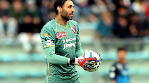 英超保级关键战解析：埃弗顿主场固防求胜，诺丁汉森林残阵反击续命（英超保级生死战前瞻：埃弗顿主场稳守争胜，诺丁汉森林残阵背水一搏）