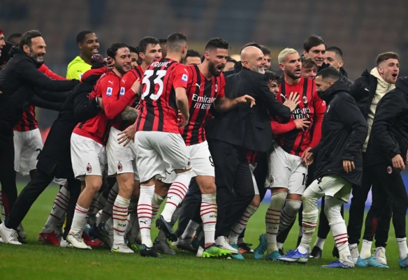 凯尔：我们在尽全力留施洛特贝克；球员有时会因各种原因离队