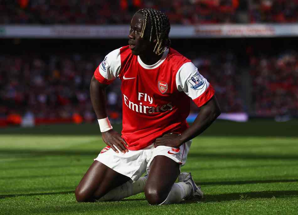 赛后情书：巴萨防守千疮百孔能否防住中超？曼城哈登大胜多特（赛后复盘：巴萨后防千疮百孔，能挡住中超冲击吗？曼城哈登横扫多特）