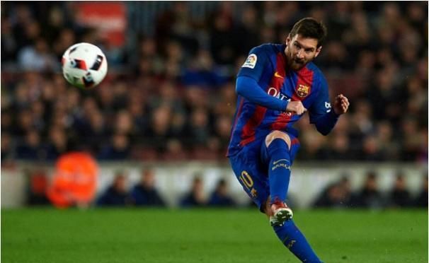 足球西甲榜首易主，冠军形势再变（西甲榜首再度易位，争冠格局重洗牌）