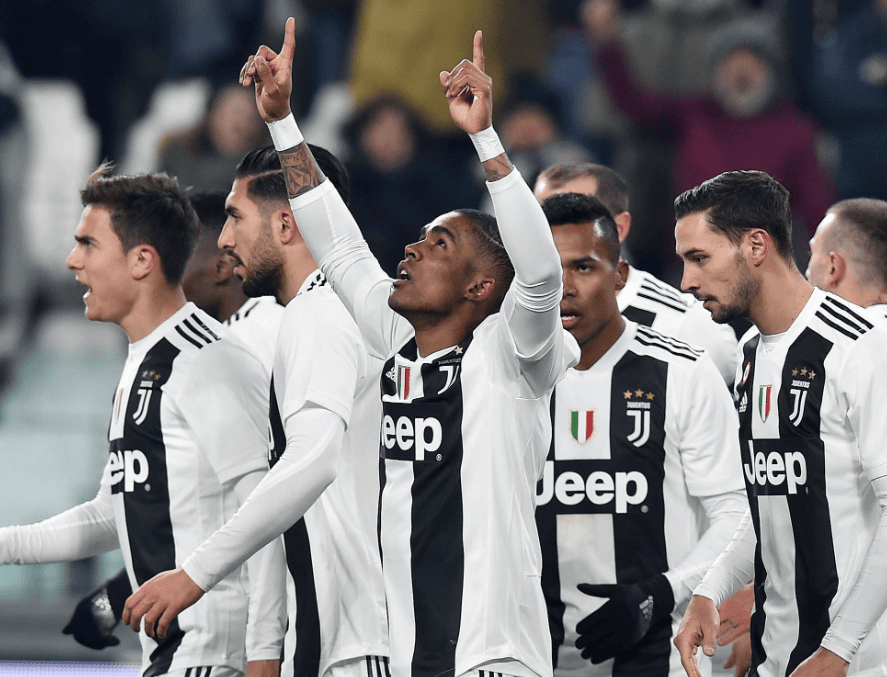 欧冠联赛淘汰赛精彩瞬间回顾（欧冠淘汰赛精彩瞬间集锦）