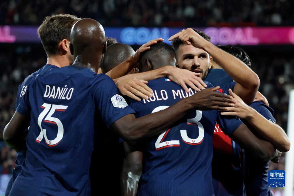 21世纪五大联赛外场球员出场时间榜：C罗、拉莫斯、梅西前3（21世纪五大联赛外场球员出场时长排行：C罗、拉莫斯、梅西位居前三）