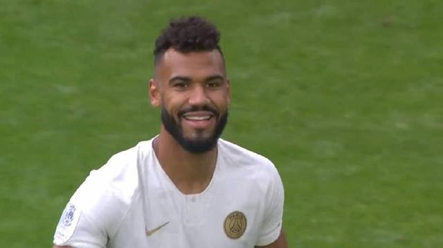 欧联比赛中一球员嘲讽对手鼻子形状，多名队友上前打抱不平